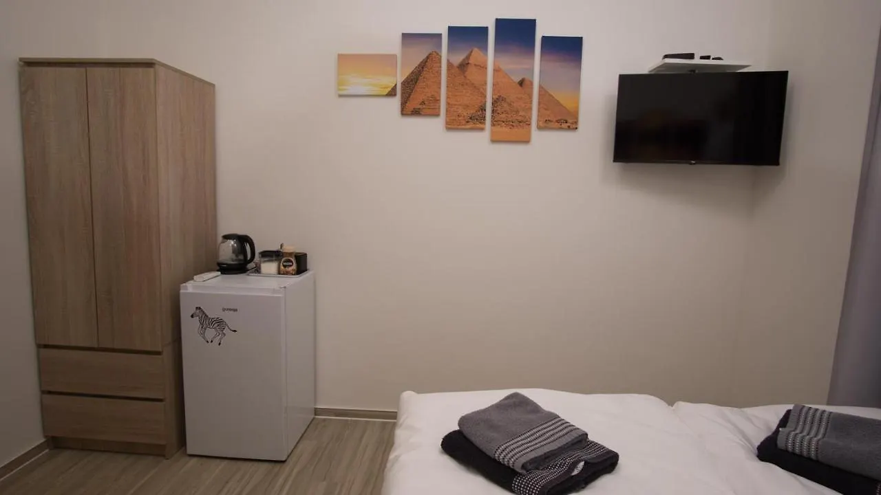 Apartment Continents Nearby Main Train And Bus Station Прага 0*,  Чехия