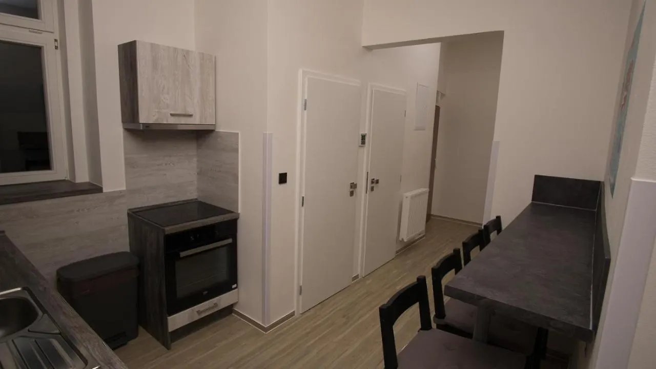 Apartment Continents Nearby Main Train And Bus Station Прага 0*,