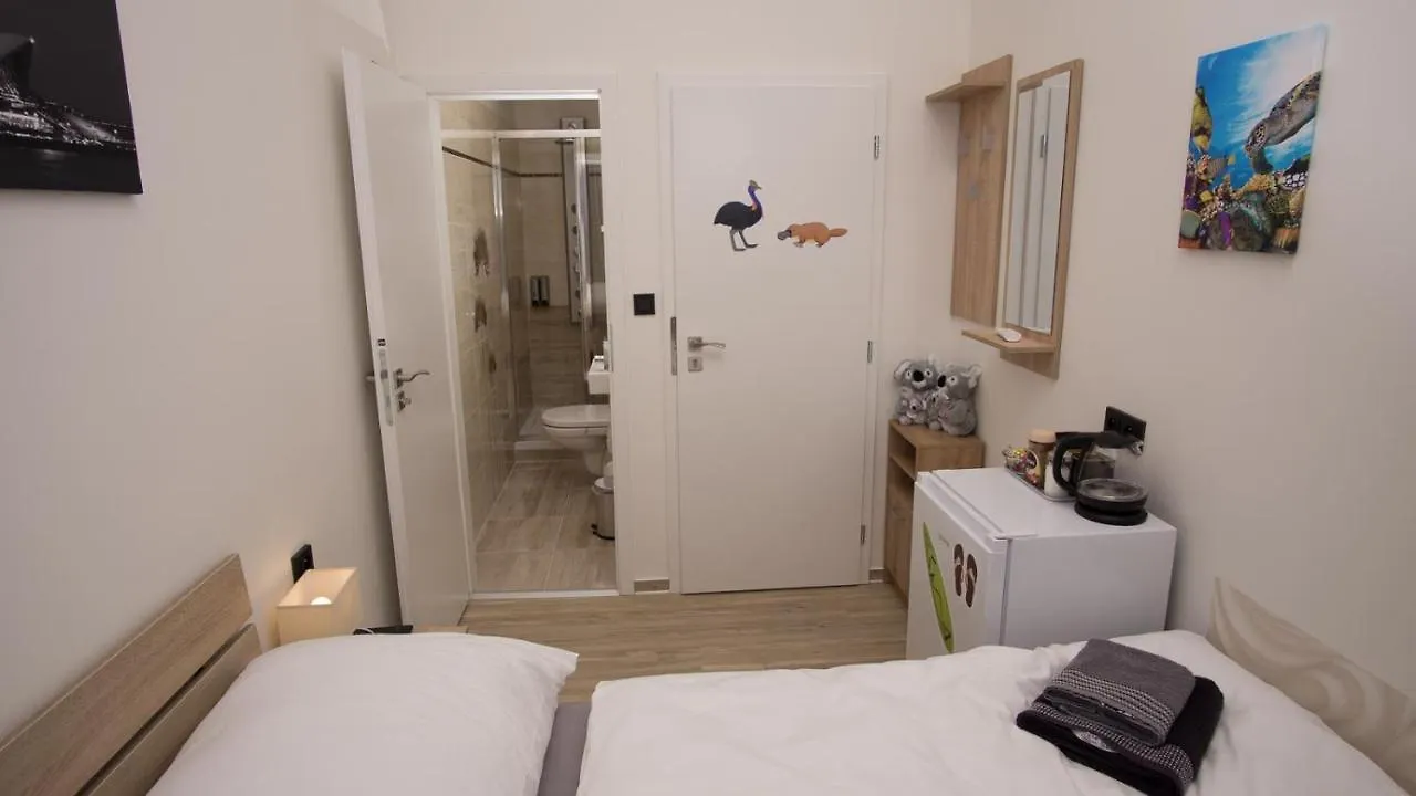 Apartment Continents Nearby Main Train And Bus Station Praga
